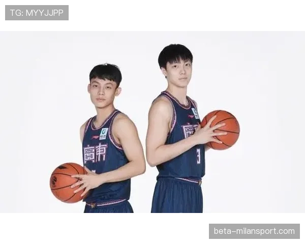 广东队徐杰胡明轩后场 双核状态起伏影响进攻稳定性